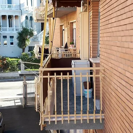 V.fieschi Appartement